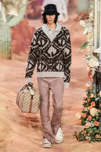 Look 42